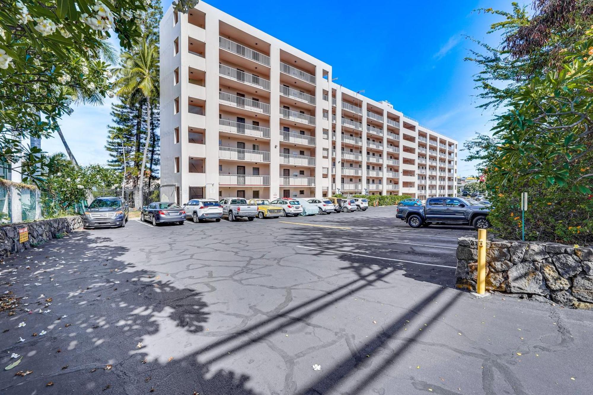 Kailua-Kona Condo With Balcony Walk To The Beach! Екстер'єр фото